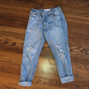 MOM JEANS